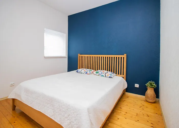 Kosmos - - - Quiet Stretch By The Sea And Forest! بيت للعطل *