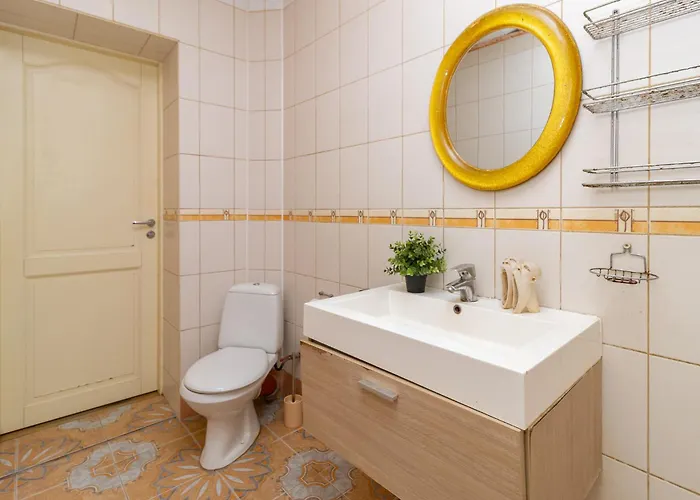 Kosmos - - - Quiet Stretch By The Sea And Forest! بيت للعطل *